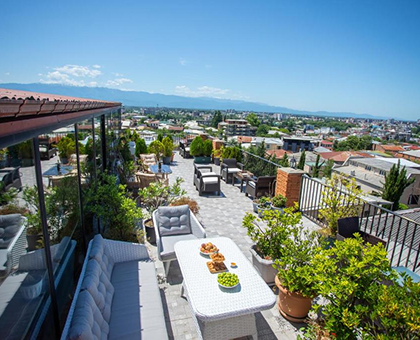 დაისვენე მეგობრებთან ერთად ქუთაისში