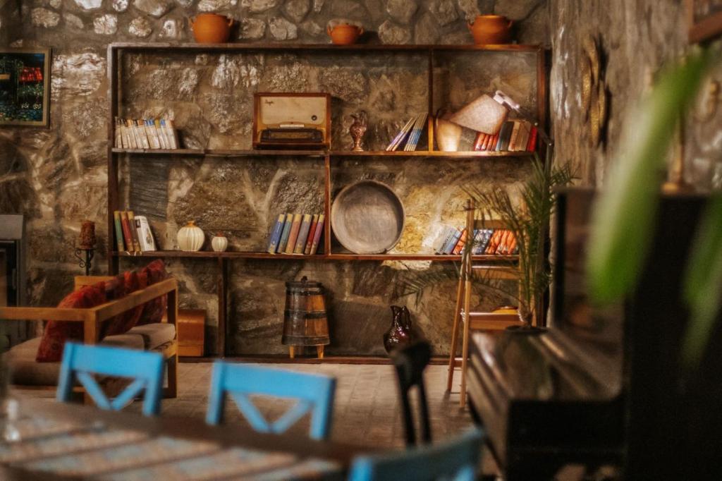 გაატარე დაუვიწყარი დრო სასტუმრო ვინეარდში. image 8