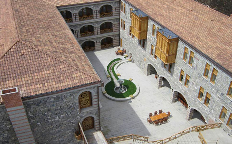 შექმენი დაუვიწყარი მოგონებები სასტუმრო ჯინო ველნეს რაბათში. 17