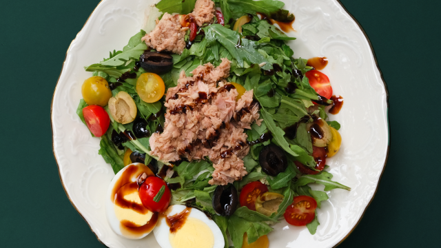 ისარგებლე ფასდაკლებით 10 ან 15 სტუმარზე გათვლილ მენიუზე  ეარი | Eari -ში. image 1