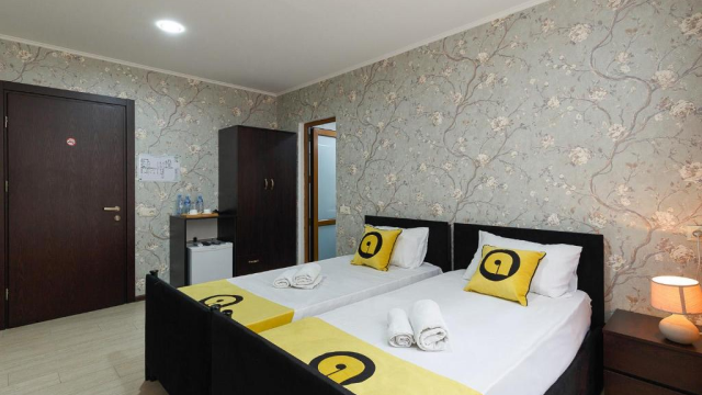 Take advantage of the discount on accommodation for 2 guests at Aura Plaza Hotel. image 2