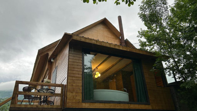 ისარგებლე ფასდაკლებით კოტეჯში 2 სტუმრის განთავსებაზე გარემო | Garemo -ში. image 1