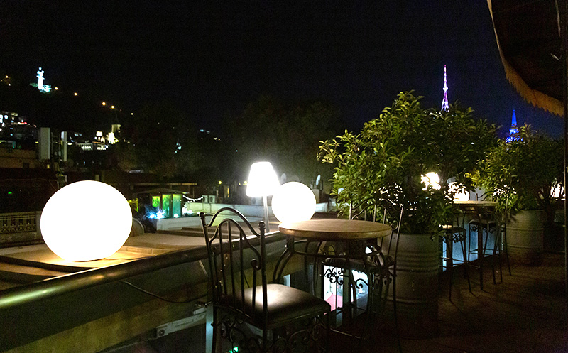 შექმენი დაუვიწყარი მოგონებები მეგობრებთან ერთად იუნიქ ტერასა & ლაუნჯში. image 3