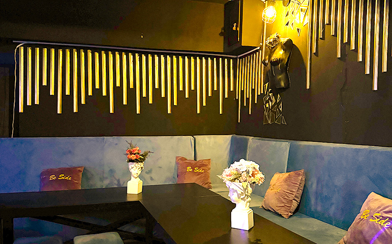 გაატარე დაუვიწყარი დრო მეგობრებთან ერთად ბარ 28 -ში image 2