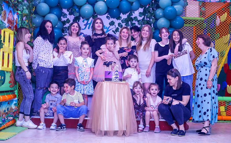 Create unforgettable memories at Jumanji Children's Entertainment Center. 5