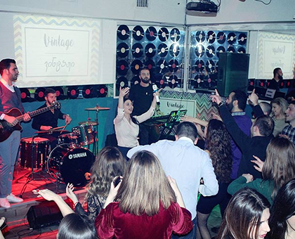 Fun awaits you at Karaoke Lounge Vintage for 10 or 12 guests.