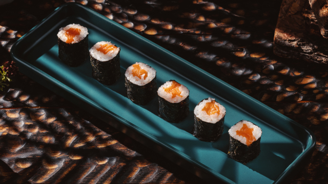 მიირთვი განსაკუთრებული სუშის სეტი მეგობრებთან ერთად იაპონურ რესტორან ოიში სუშიში image 3