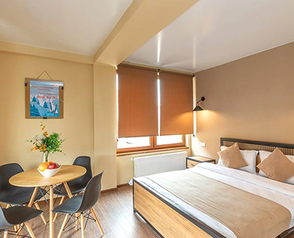 გუდაური - ნომრები 1,2,3 და 4+1 სტუმარზე საუზმით ან საუზმის გარეშე