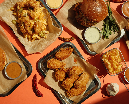 Enjoy the best burger, sandwich, and wrap at Dipstrip.