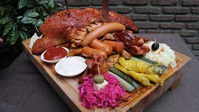 13 ლარად, 50%-იანი ფასდაკლების Swooper Code-ი, კანჭის, ხინკლისა და ქაბაბის მენიუ 15 პერსონაზე + სასმელი რესტორანში «Galleria Italiana» image 1