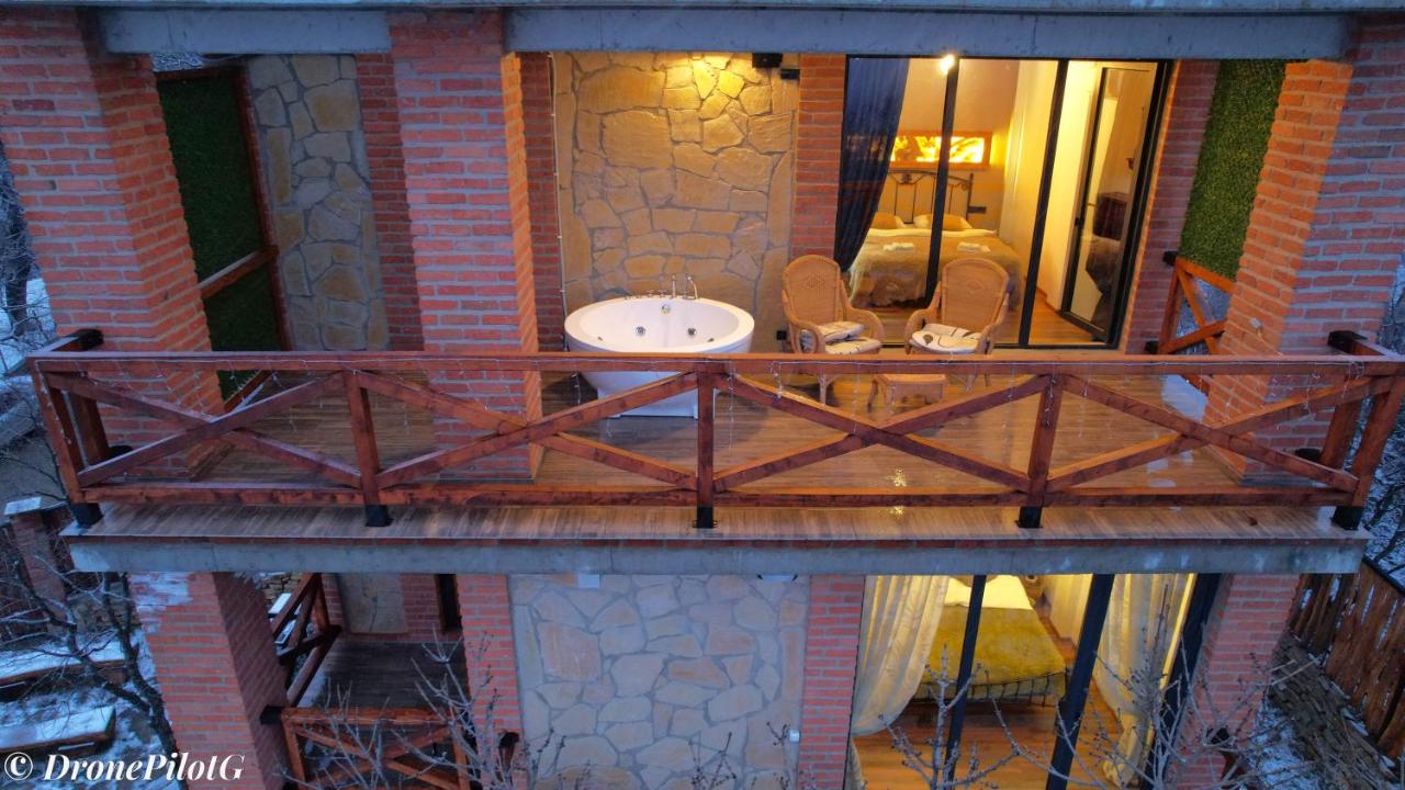 Enjoy a discount on accommodation for 6 people in a cottage on weekdays at Villa Vejini.  image 25