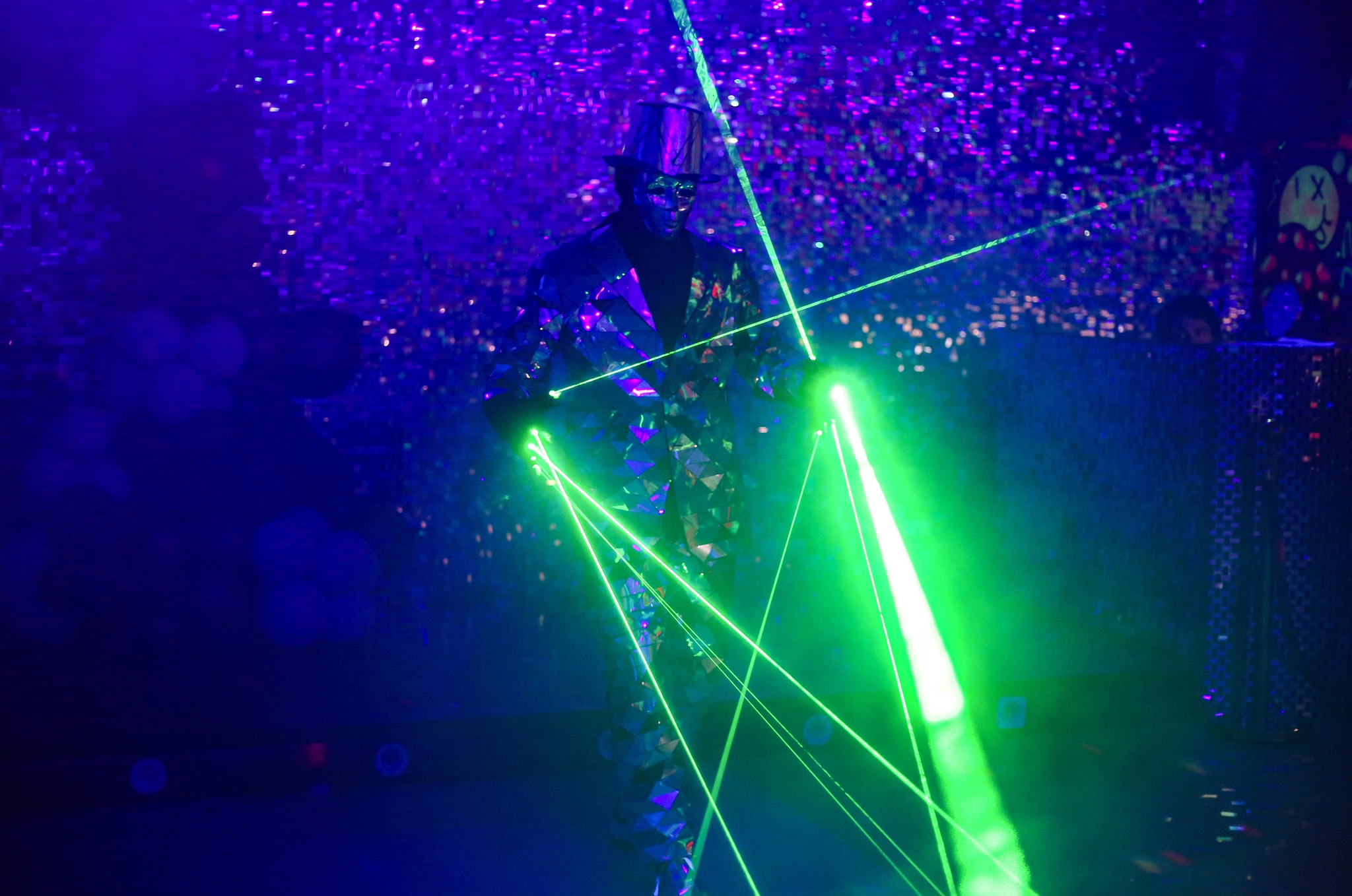 მიიღე სპეციალური შეთავაზება და გაერთე მეგობრებთან ერთად  image 7