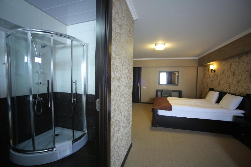 Enjoy an unforgettable time at Hotel GoodAura image 5