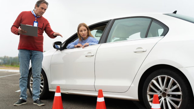 Enjoy 4 practical in-city driving lessons from Driver. 5
