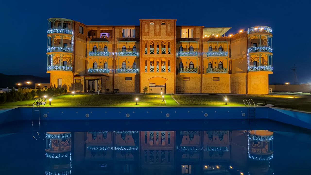 გაატარე დაუვიწყარი დრო ბურკის ციხე-მარანში. image 18