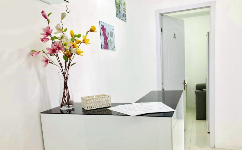 Take advantage of the discount on GeoDent & Aesthetics' three-stage teeth cleaning. image 13