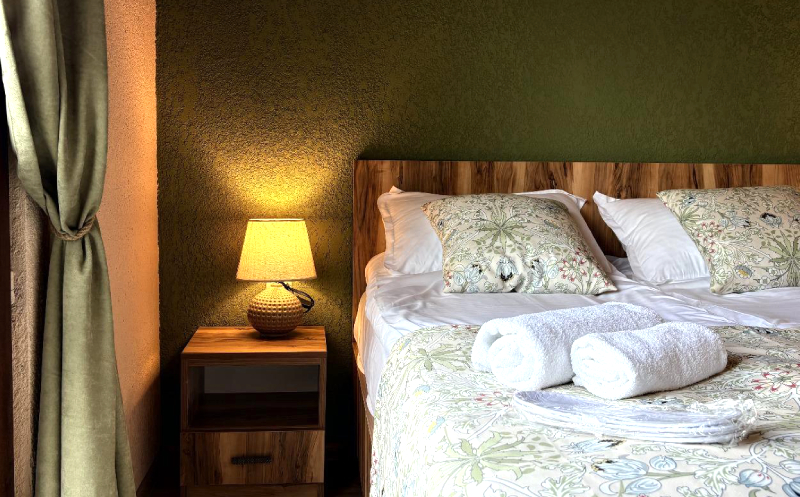 გაატარე დაუვიწყარი დრო სასტუმრო იორაში image 1