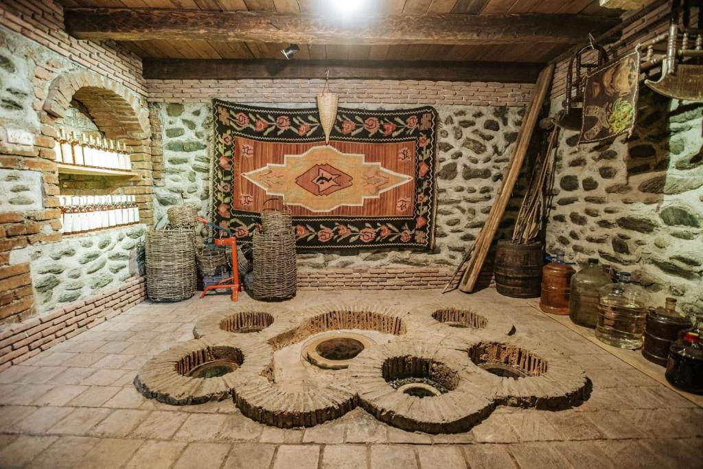 გაატარე დაუვიწყარი დრო სასტუმრო ვინეარდში. image 0