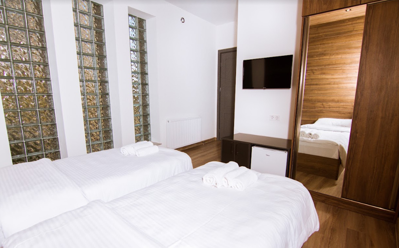 გაატარე დაუვიწყარი დრო სასტუმრო ვიქტორია ინნში image 8