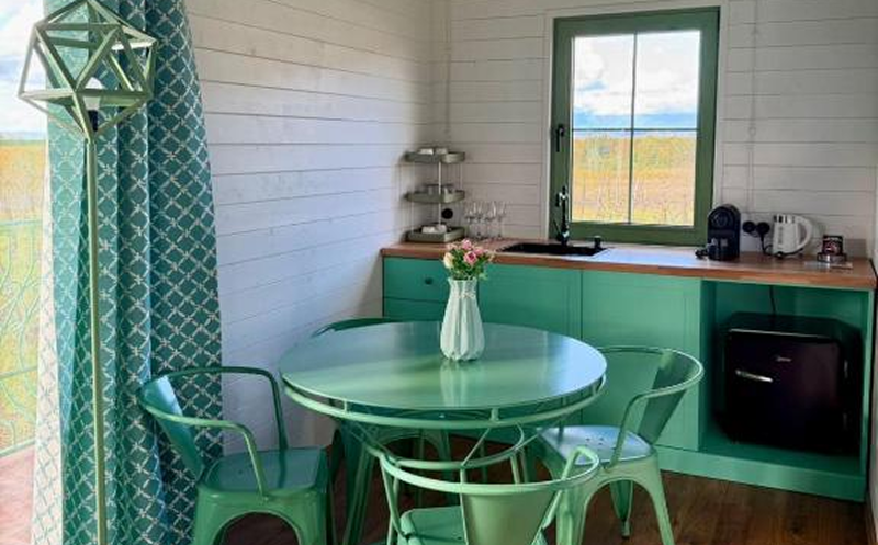 დაისვენე და განიტვირთე შატო ვარციხეში 3