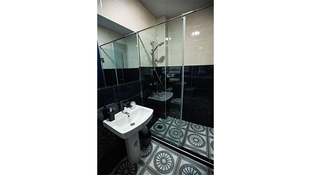 ისარგებლე ფასდაკლებით თბილისის სასტუმროს ნომერში, საუზმით Hotel sky room-სგან. image 5