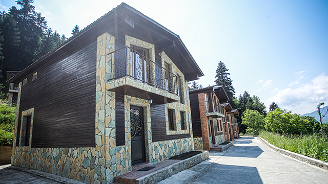 7 ლარად! 43%-იანი ფასდაკლება ეკო სასტუმრო მზეთამზესგან / Eco Hotel Mzetamze image 0