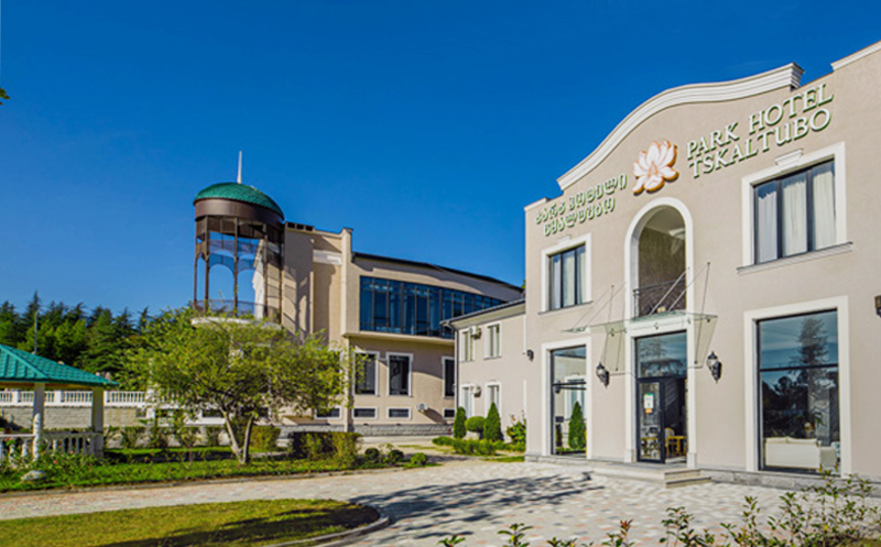 ისარგებლე ფასდაკლებით სასტუმროს ნომერში 2 +1 ღამით განთავსებაზე, ორჯერადი კვებით პარკ ჰოტელ წყალტუბო | Park Hotel Tskaltubo -ში. image 3