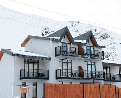 დაისვენე მეგობრებთან ერთად - ყაზბეგი, სტეფანწმინდა