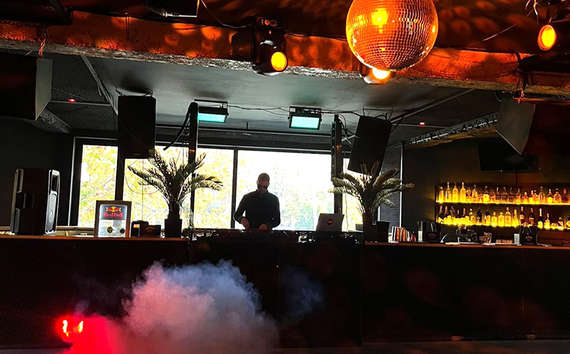 Create unforgettable memories at Zeg Bar. 0