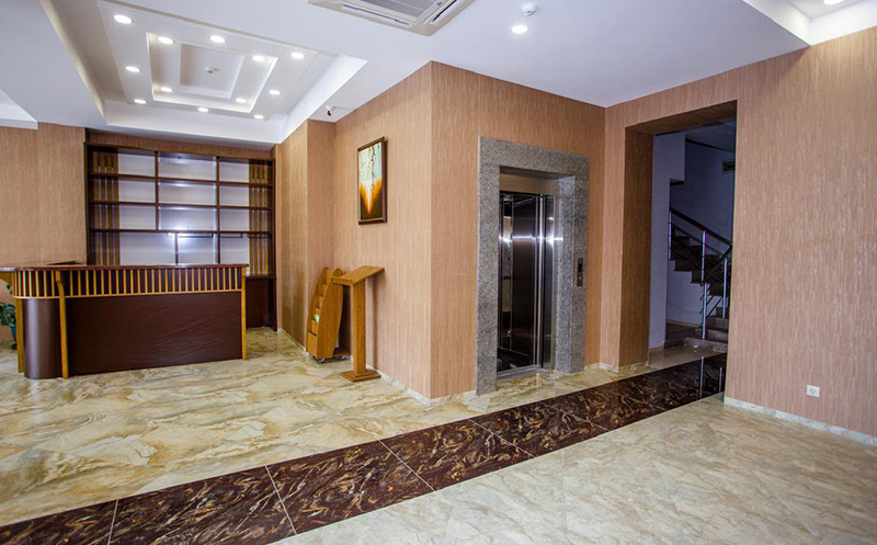 Relax and unwind with friends at Hotel Rio. 3