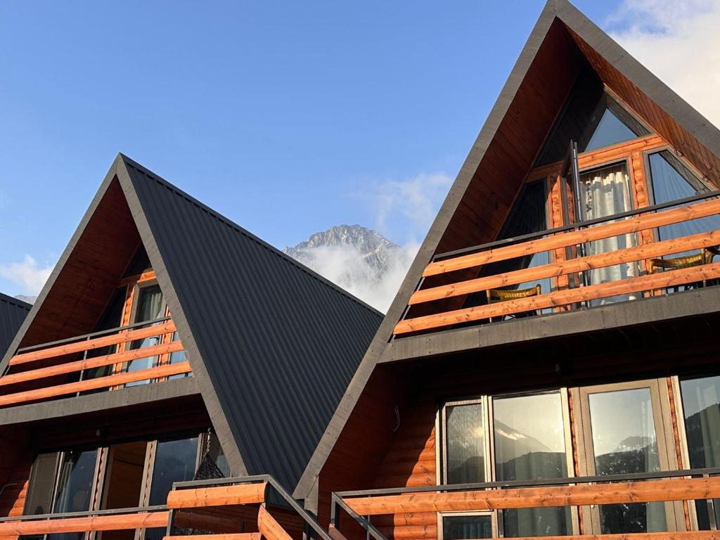 შექმენი დაუვიწყარი მოგონებები პანორამა კომპლექს ყაზბეგში image 13