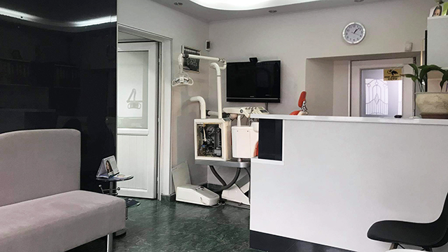 3 ლარად, 50%-იანი ფასდაკლების Swooper Code-ი კბილის ექსტრაქციაზე სტომატოლოგიურ კლინიკაში «Dental Clinic» image 0