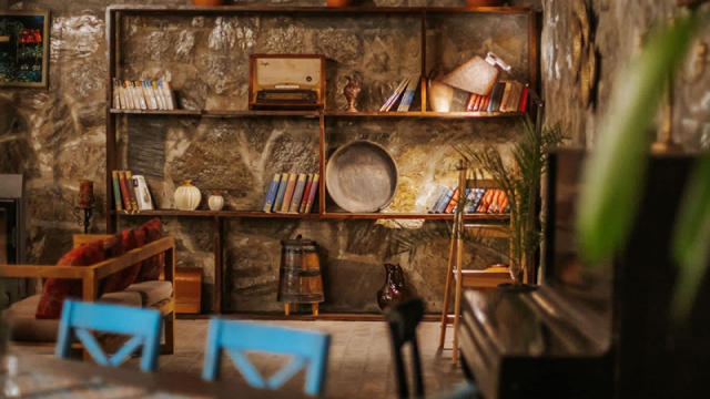 Enjoy a discount on hotel rooms for 2, 3, and 4 guests at Vineyard Hotel & Winery. image 14