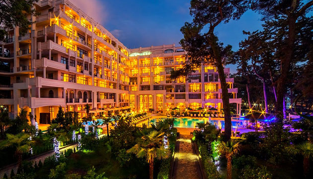 Spend your holidays with friends in Kobuleti