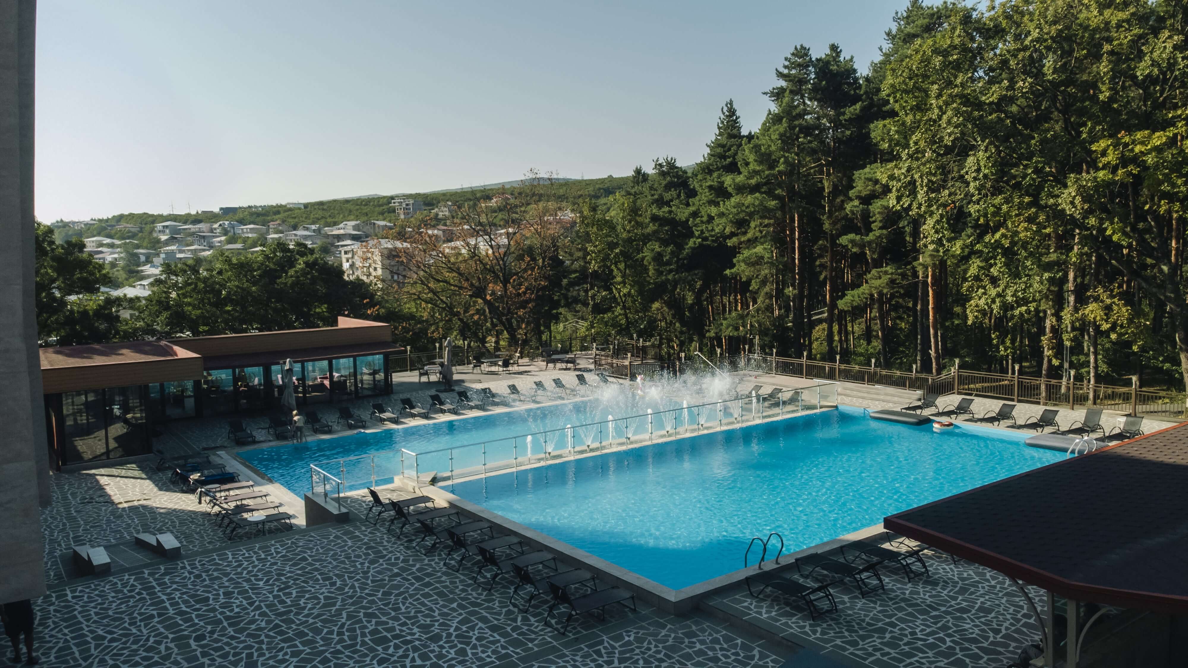 Enjoy a discount on a King Deluxe room for two guests on Fridays and Saturdays at Zuzumbo Resort & Spa. image 7