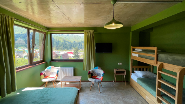 Take advantage of the discount on accommodation for 4 guests at Continent Bakhmaro. image 3