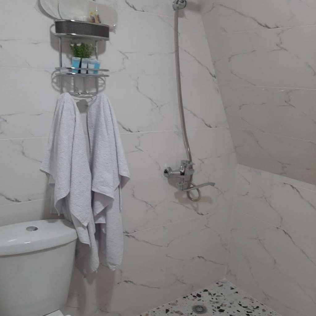 Avail a discount on accommodation for two people at Cottage Nanoland. image 9