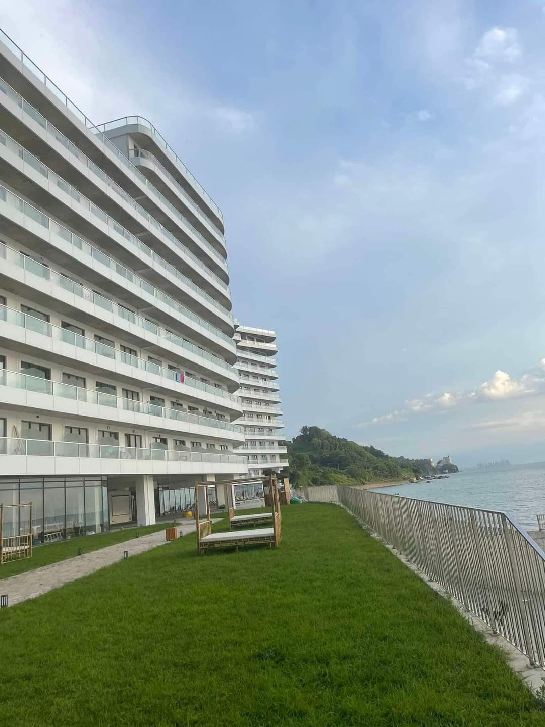 Take advantage of a discount on an apartment for 2+1 guests at Bamboo Beach Tsikhisdziri.  image 16