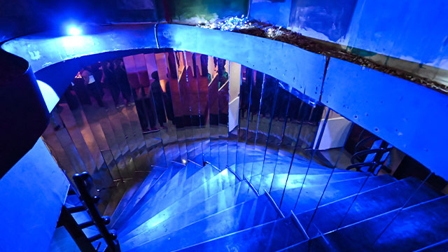 გაატარე დაუვიწყარი დრო კარაოკე ბარ ჩექ ინში 6