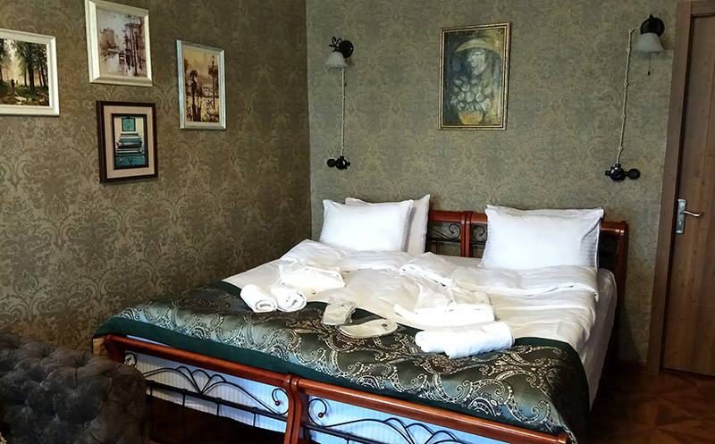 შექმენი დაუვიწყარი მოგონებები მეგობრეთან ერთად სასტუმრო პიანო ბორაჩოში 1