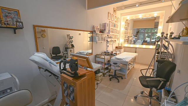 Avail a discount on Biorevitalization and superficial cleansing facial procedures at Misel beauty salon. image 8