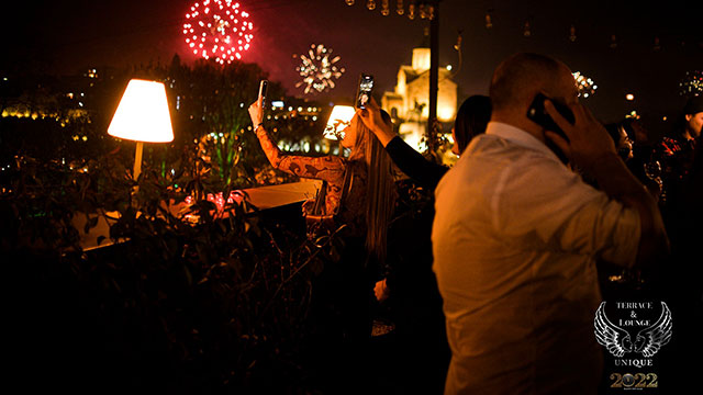 ისარგებლე ფასდაკლებით 15 სტუმარზე - იუნიქისგან • UNIQUE TERRACE & LOUNGE. image 22