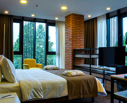 დაისვენე მეგობრებთან ერთად თბილისში