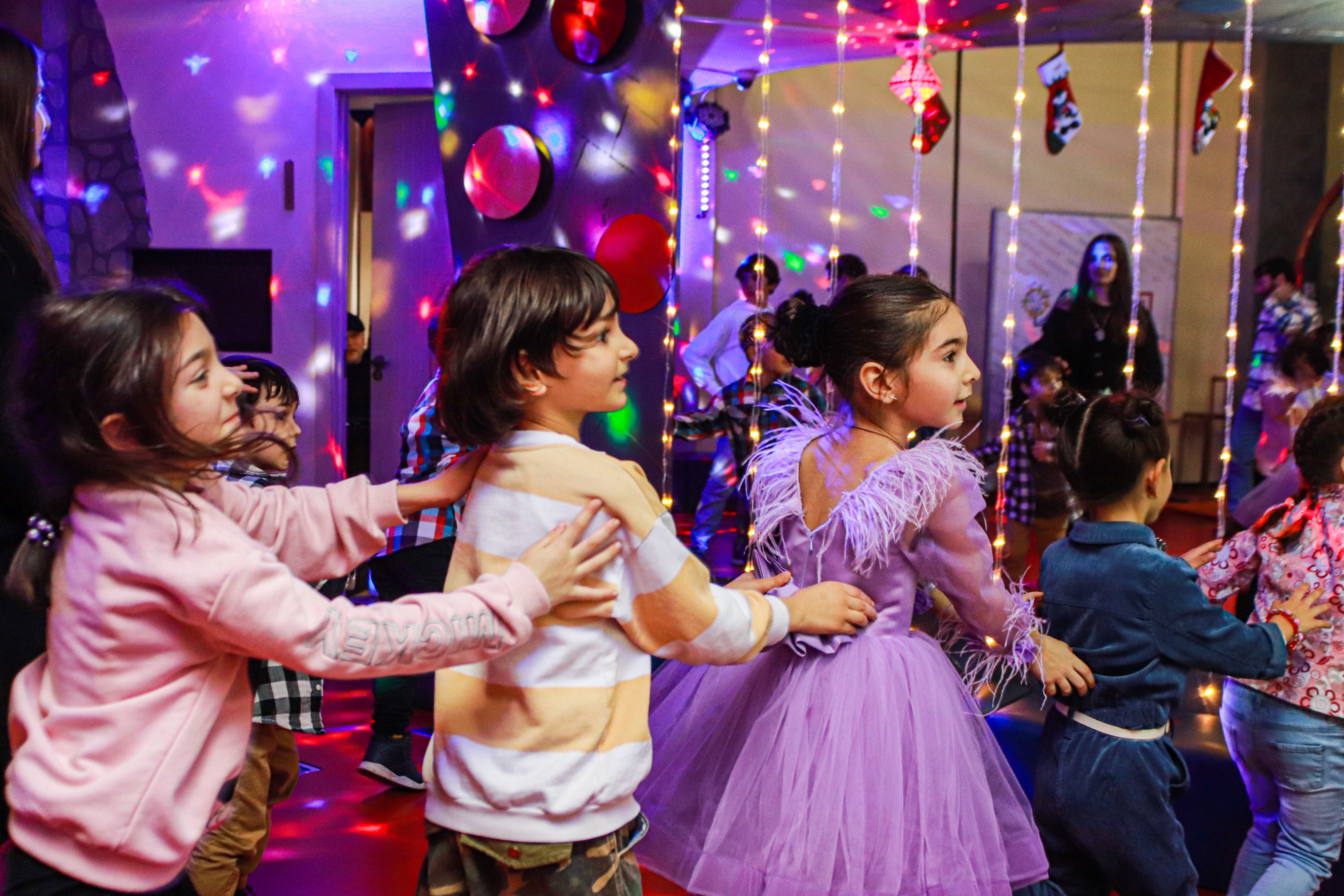 აირჩიე დაბადების დღის პროგრამა ან საახალწლო კარნავალი განსაკუთრებულ პირობებში დეჟავინოში image 30