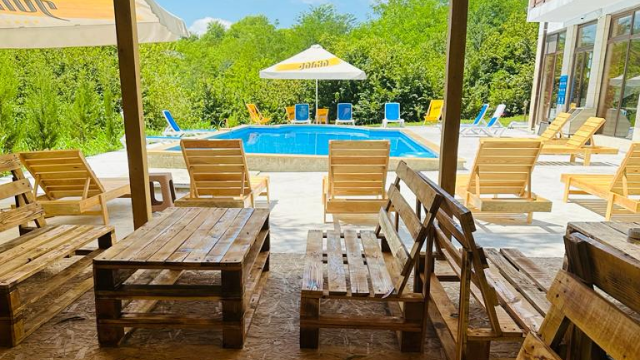 ისარგებლე ფასდაკლებით ნომერში 2 სტუმრის განთავსებაზე ვიტა გარდენია წყალტუბო | Vita Gardenia Tskaltubo -ში. image 1