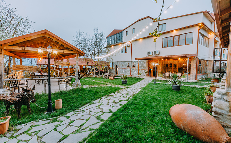 გაატარე დაუვიწყარი დრო სასტუმრო და ღვინის მარან არგეში.  image 0