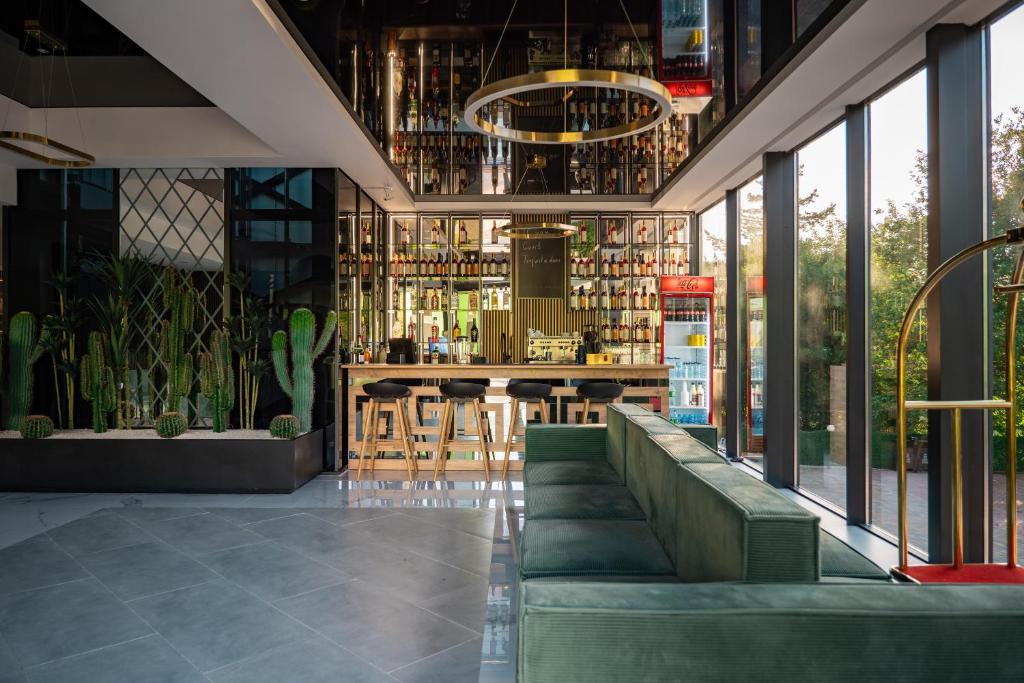 შექმენი დაუვიწყარი მოგონებები სასტუმრო საბადური ჰილსში. image 2