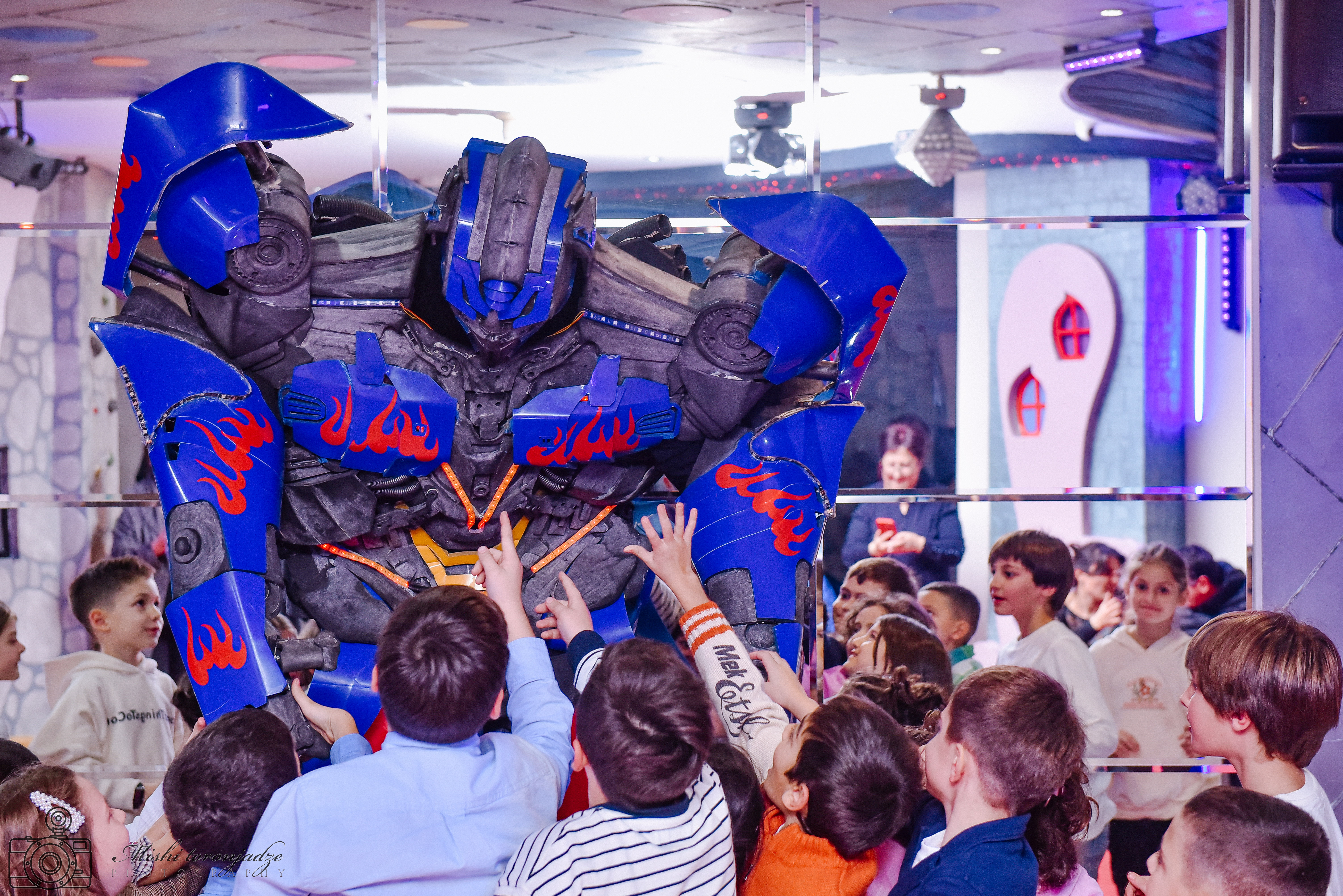 ყველაფერი ერთ შეთავაზებაში -  გართობა, დაუვიწყარი ატმოსფერო და მეგობრები image 16