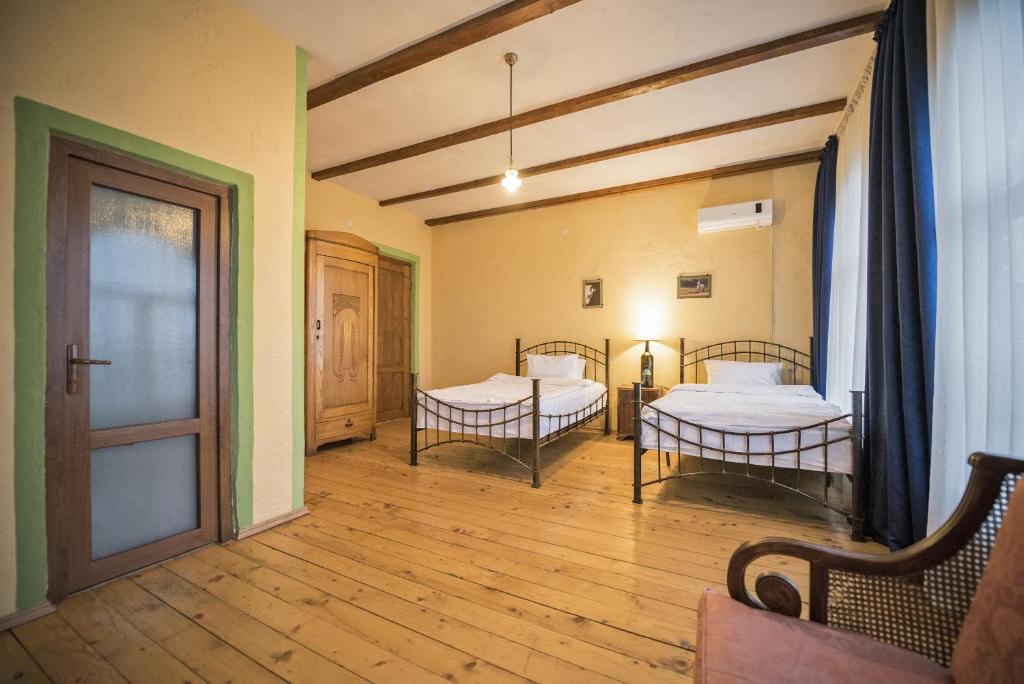 ისარგებლე ფასდაკლებით სასტუმროს ნომერში 2 სტუმრის განთავსებაზე 2, 3, 4 და 5 ღამით შატო მერეში. image 5