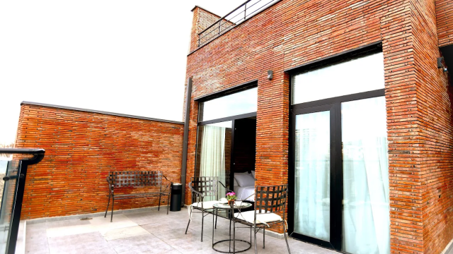 ისარგებლე ფასდაკლებით ნომერში 2 სტუმრის განთავსებაზე ბრიქსი | Bricks -ში. image 13